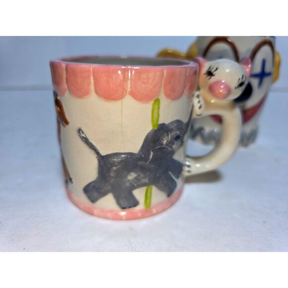VTG TWO Ceramic Child Carousel Mug Cup Anthropomorphic Giraffe "All Gone" Japan - Picture 3 of 16